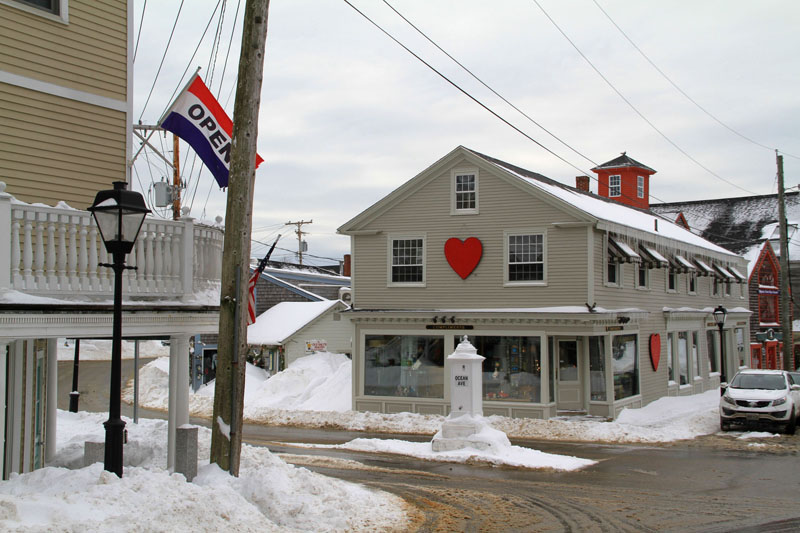 Kennebunkport Paint the Town Red Romantic Village
