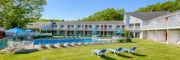 Kennebunkport Me Hotel Resorts Inns And Bed Breakfasts Hotel Rhumbline Resort