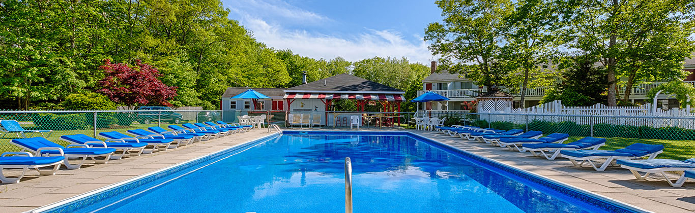 hotel-rhumbline-resort-pool