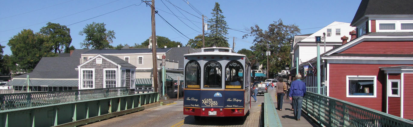 kennebunkport-dock-square-trolley